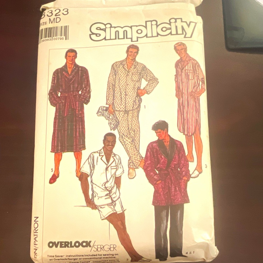 Simplicity‎ 8323 Sewing Pattern Mens Robe Pajamas Nightshirt Size MD LG